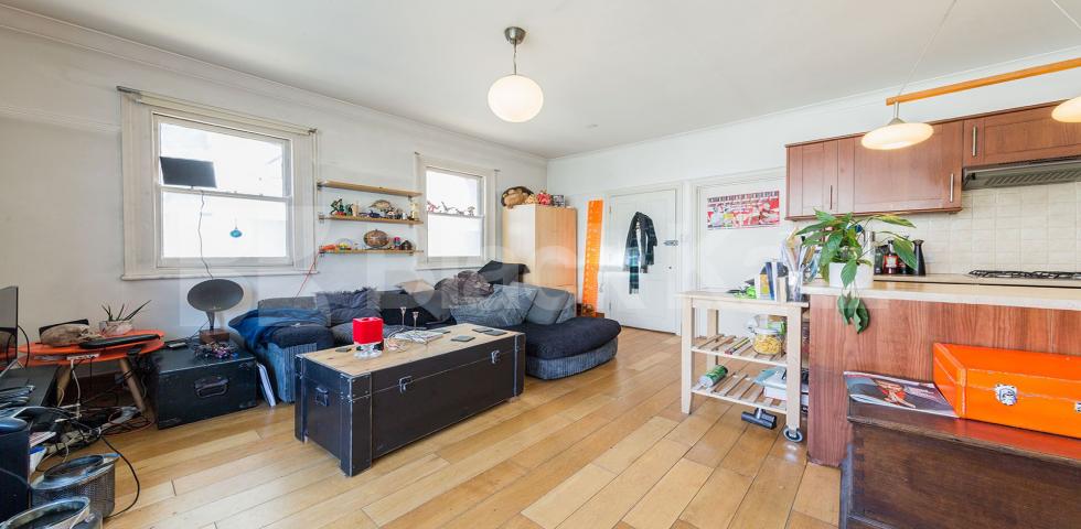 			INCLUDES COUNCIL TAX, 1 Bedroom, 1 bath, 1 reception Flat			 Broadway Parade, Crouch End